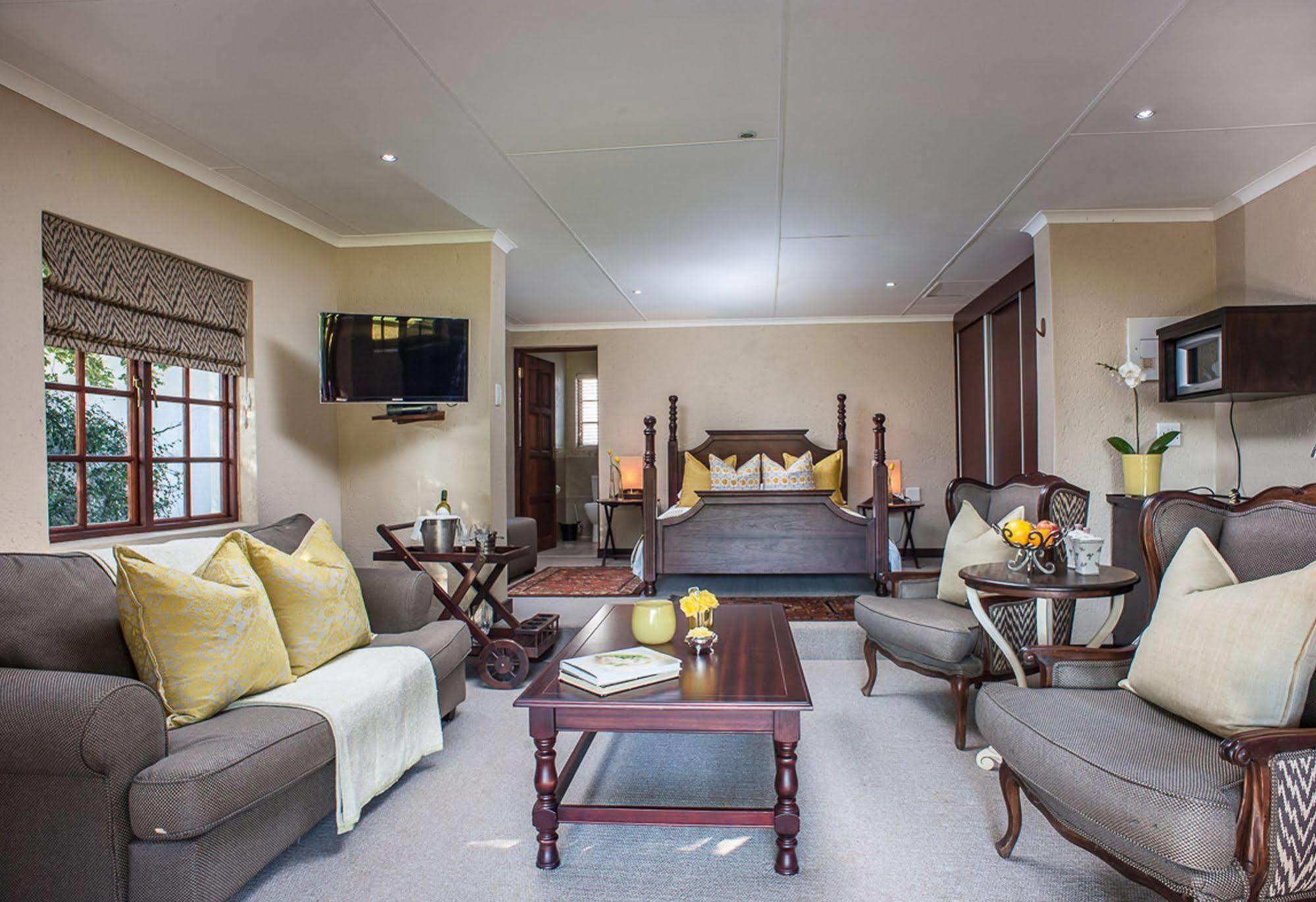 River Meadow Manor Centurion Exterior foto